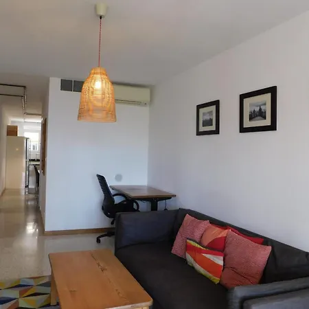 アパート Charming 2-bedroom 