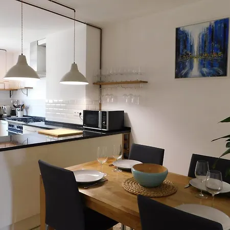 Charming 2-bedroom 