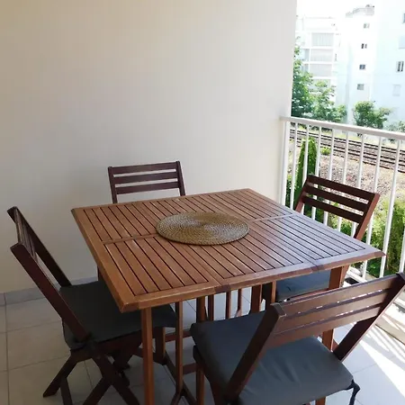 Appartement Charming 2-bedroom 